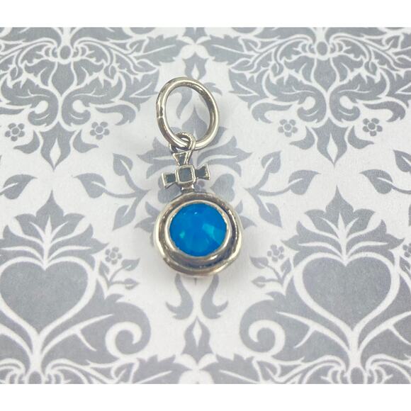 Waxing Poetic Miraculous Medal Pacific charm - Picture 2 of 3